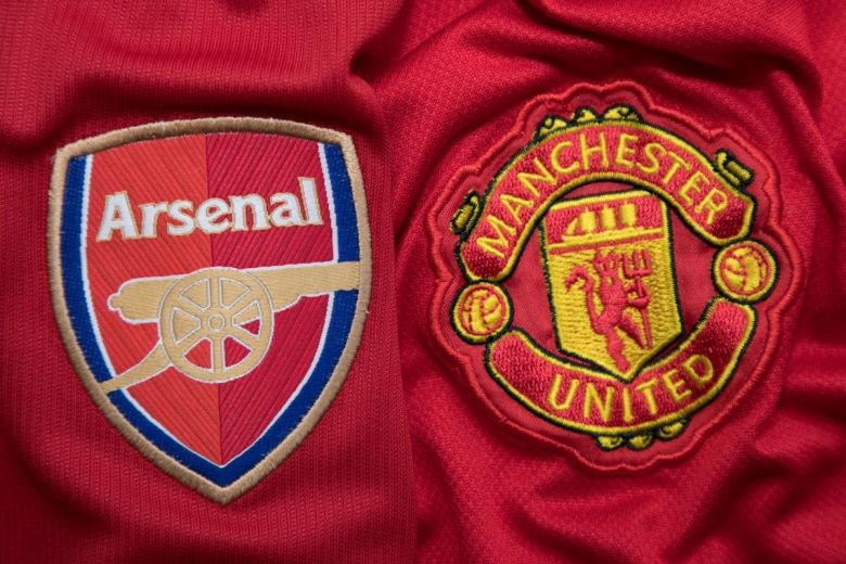 Arsenal - Manchester United címerek