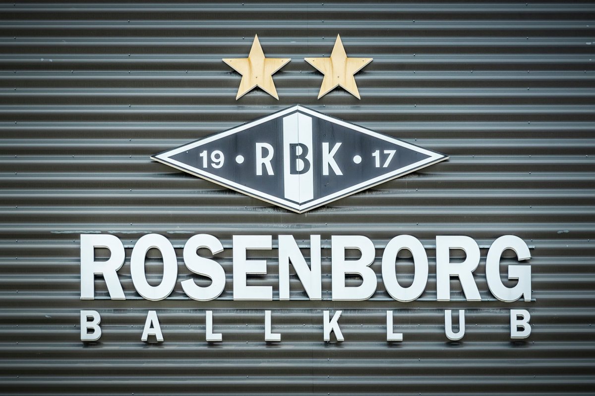 Rosenborg címere 001 Rosenborg fociklub címere (Fotó: Antony McAulay / Shutterstock.com)