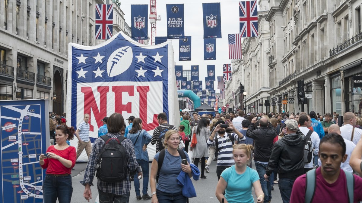 Az NFL nyilvánosságra hozta a 2023-as Egyesült Királyságbeli mérkőzéseinek csapatait Shutterstock.com/Nando Machado